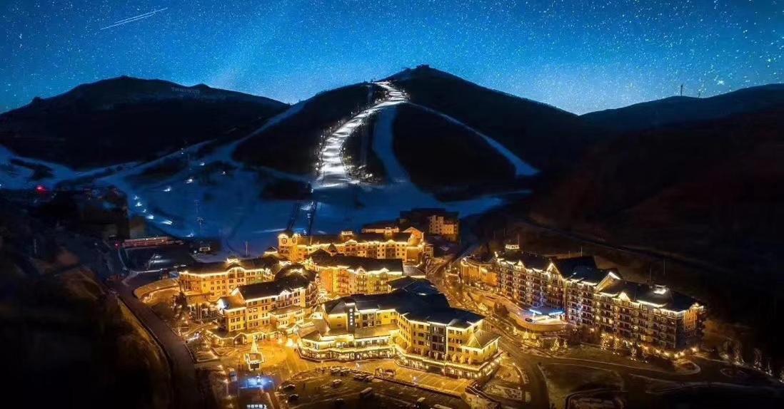 Ski And Suites At Thaiwoo Resort 逅雪套房民宿 Chongli Exterior foto