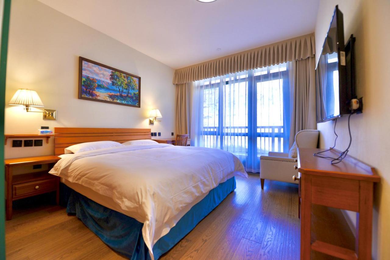 Ski And Suites At Thaiwoo Resort 逅雪套房民宿 Chongli Exterior foto